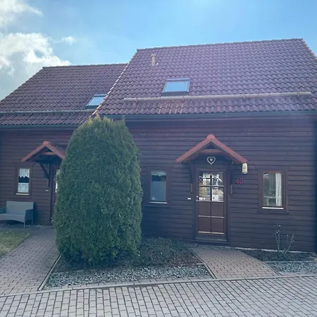 Holiday home Doppelhaushaelfte In