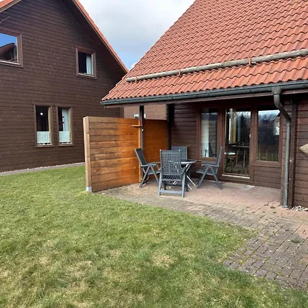 Doppelhaushaelfte In Holiday home